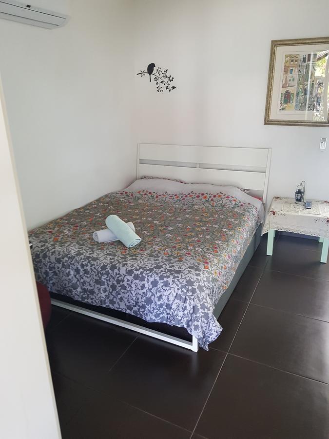 A Pastoral B & B Giv'at Ada 外观 照片